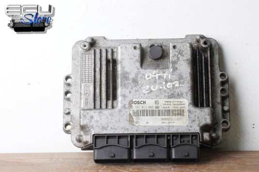 ECU CENTRALITA MOTOR 0281017065 8200935115 8201105714 RENAULT TRAFIC VIVARO 2.0d0