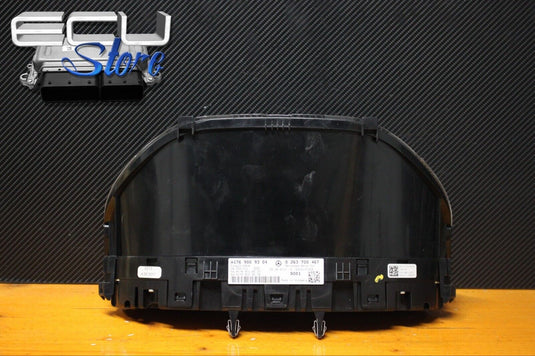 VELOCIMETRO / CUADRO INSTRUMENTOS MERCEDES A W176 DIESEL A1769009304 0263700467
