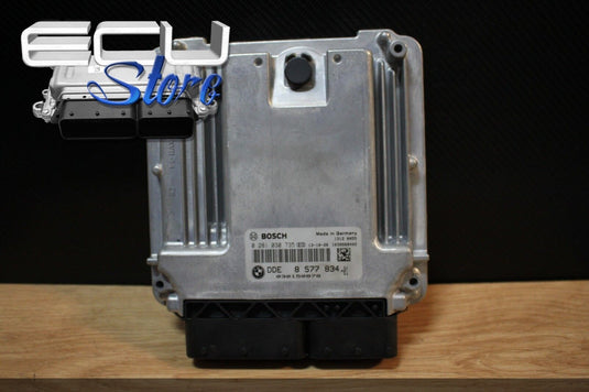 ECU / CENTRALITA MOTOR 0281030735 0 281 030 735 DDE 8 577 834 8577834 - BMW F30
