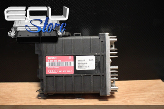 ECU / CENTRALITA MOTOR 0261200273 0 261 200 273 443907311C 443 907 311 C AUDI