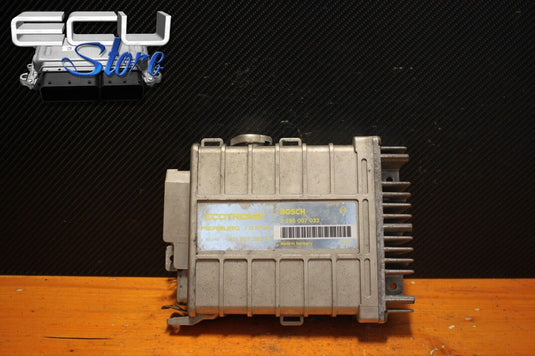 ECU / CENTRALITA MOTOR 0285007032 811907383B - AUDI VW GOLF II 1.6