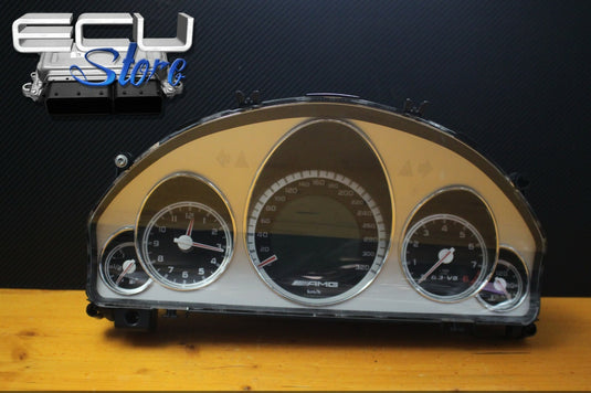 VELOCIMETRO / CUADRO INSTRUMENTOS MERCEDES E63 AMG W212 2011 - A2125406048 0