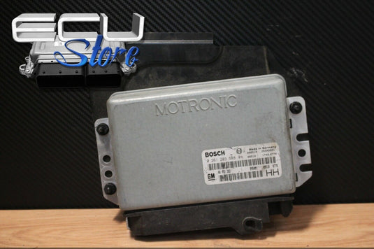 ECU / CENTRALITA MOTOR 0261203588 90492382 - OPEL