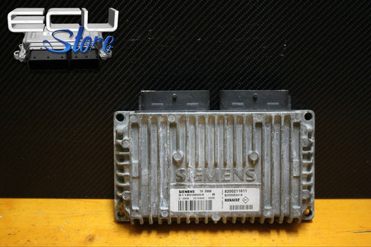 ECU / CENTRALITA DIRECCION S118038004 8200211611 8200052418 - RENAULT