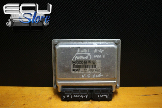 ECU / CENTRALITA MOTOR 8D0906018D 0261204873 - VW AUDI