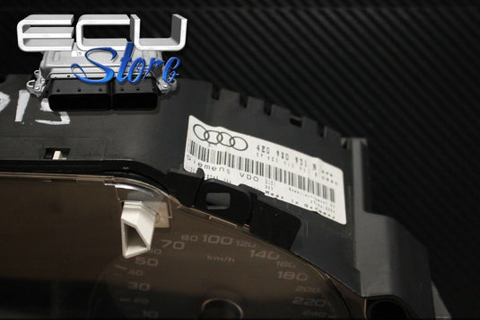 CUADRO DE INSTRUMENTOS AUDI S8 4E 2006-2009 - 4E0920931N - 300 KM/H