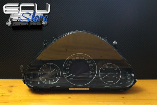 VELOCIMETRO / CUADRO INSTRUMENTOS MERCEDES E W211 GASOLINA 2004 - A2115404611