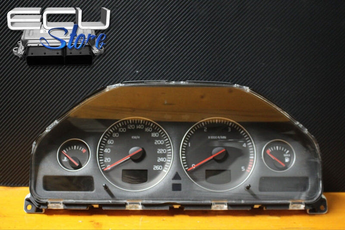 VELOCIMETRO / CUADRO INSTRUMENTOS VOLVO XC70 DIESEL - 30746102